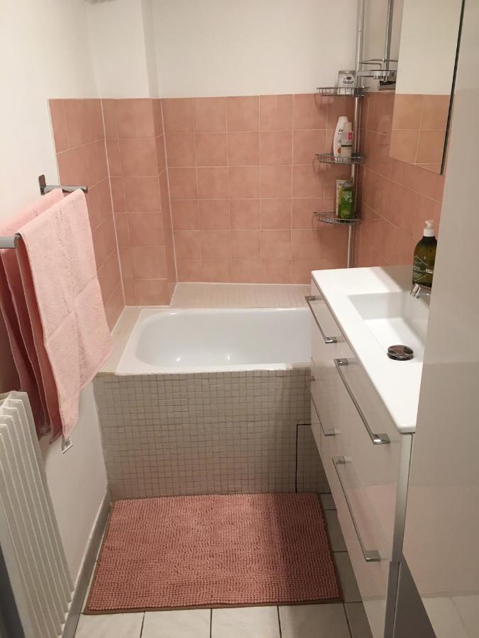 Apartament A Paris, Au Bord De L'Eau Zewnętrze zdjęcie
